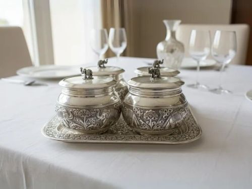 Polished Silver Serving Tray, Shape : Rectengular