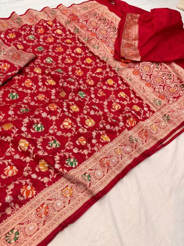 Stitched Printed Handloom Sarees, Color : Red, Age Group : Adults