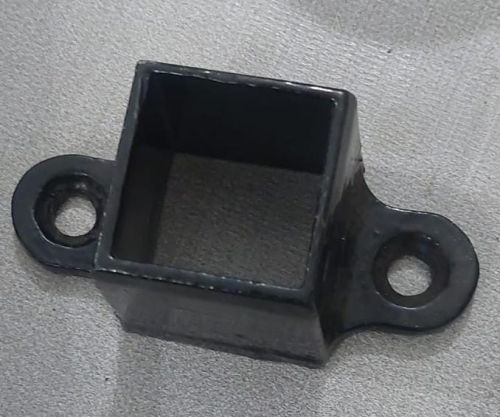 Plain Polished Aluminium Square Wall Bracket, Color : Black Modern