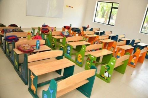 Play School Rubber Wood Furniture, Color : Multi Color