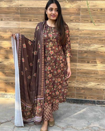 Browm Resham Weaving Ladies Woollen Suit, Color : Brown ( Base )