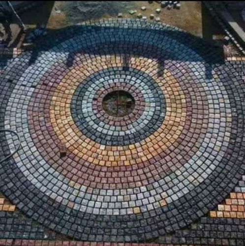 Plain Hand Cut Cobble Stone, Shape : Sqaure