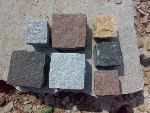 Granite Multi Color Cobble Stone, Shape : Sqaure for Floor