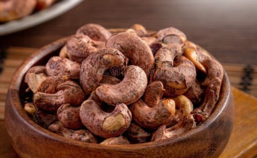 Fox-nuts / Lotus Seeds Fox Nuts, Weight : 250 Gm