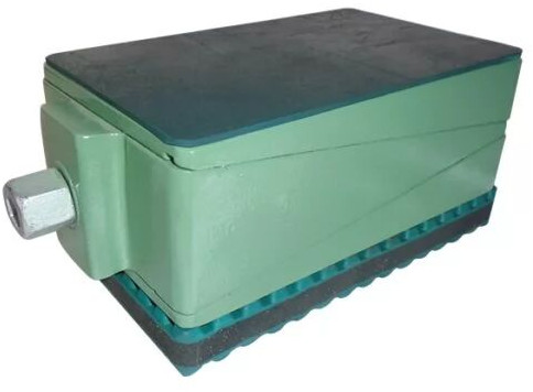 Wedge Mounts - Series DF, Brand Name : Dynemech