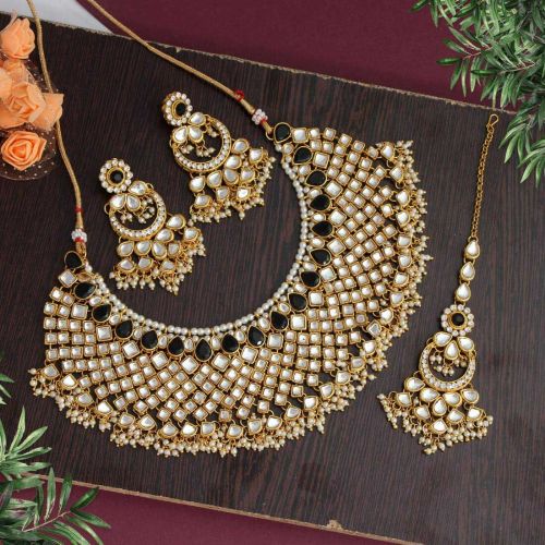 Black Color Kundan Necklace Set (Kn1026blk)