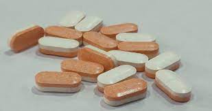 Esomeprazole Dihydrate 40mg Tablets, Grade Standard : Medicine Grade