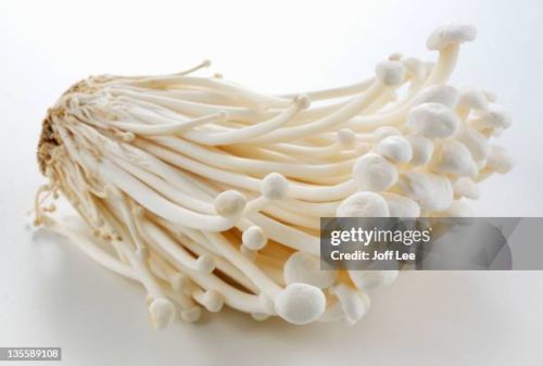 Assam Organic White Enoki Mushroom, Packaging Size : 1Kg for Cooking