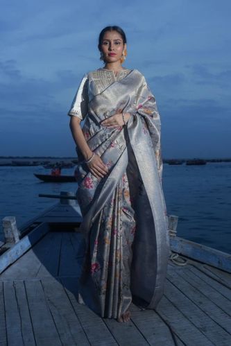 Maheshwari Grey Pure Soft Silk Banarasi Handwoven Saree