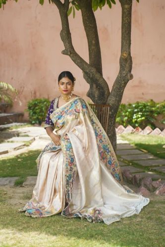 Sharada off White Pure Kanjivaram Silk Handwoven Saree