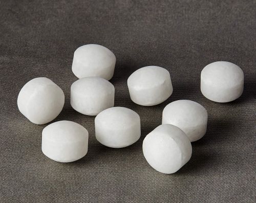 Naphthalene Balls, Color : White