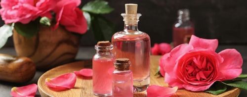 Organic Rose Oil, Color : Light Yellow, Purity : 90%