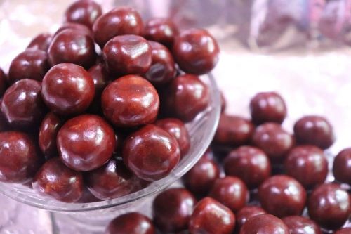 Paan Shots Mouth Freshner, Color : Red, Form : Solid, Packaging Type : Plastic Packet