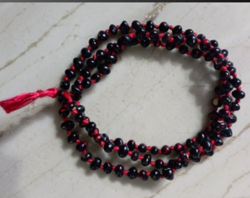 Polished Red Gunja Mala, Color : Brown For Worship Use