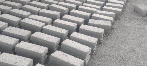 Fly Ash Blocks, Packaging Type : Grey, Form : Solid for Cement