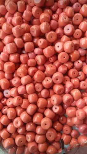 Polished Plain Orange Round Glass Beads, Packaging Type : Box