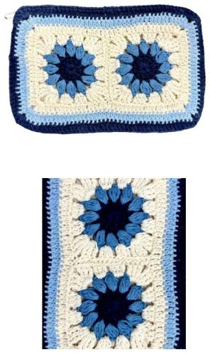 Ladies Cotton Crochet Wallet, Color : Blue & White Fashionable