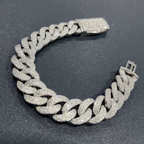 Plain Polished Golden Vvs Moissanite Diamond Bracelet, Color : Creamy