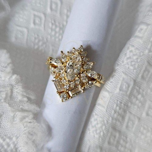 Polished Lab Grown Marquise Cut Diamond Ring, Color : Golden