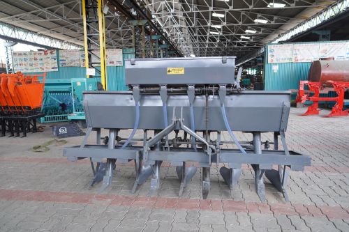 Mild Steel Grey Potato Planter