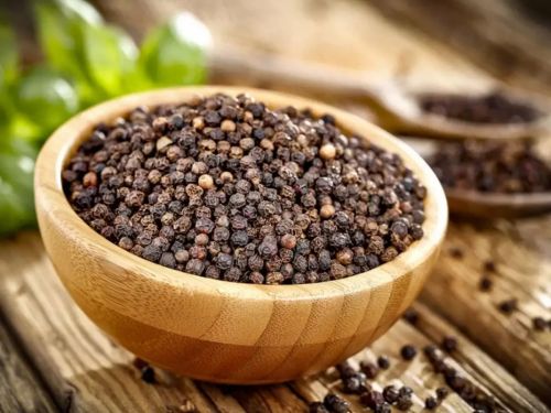 Natural Dried Black Pepper Seeds, Purity : 99%