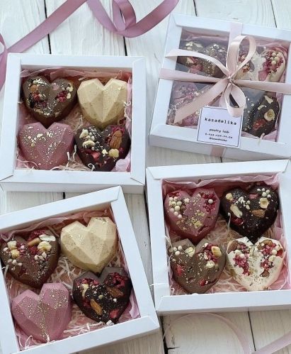 Stuffed Heart Shape Chocolate, Taste : Sweet for Eating Use