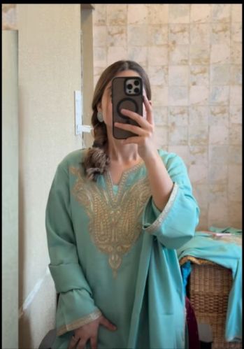 Casual Wear Wool Blend Kashmiri Pheran, Sleeves Type : Full Sleeves