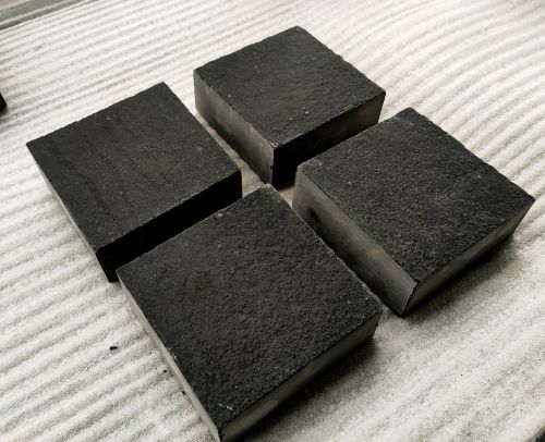Polished Stone Kadapa Black Cobbles 4x4x2 Cm, 4x4x4 Cm, 6x6x6 Cm