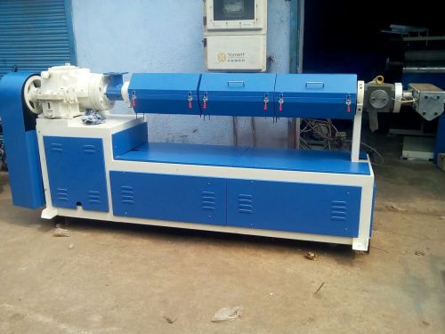 Pioneer Semi Automatic Electric Plastic Synthetic String Plant