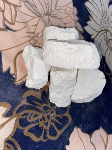 Quick Lime Lumps, Color : Light White Dried for Constructional Use