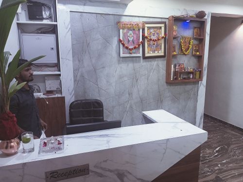 Polished Reception, Packaging Type : White for Office