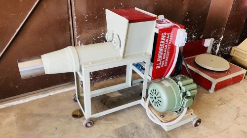 Automatic Clay Electric Pug Mill, For Industrial Use, Homemade, Production Capacity : 500kg Per Hour