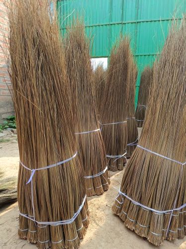 Grass Coconut Broom Stick, Pole Material : Plastic for Cleaning