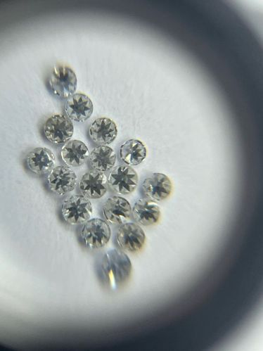 Non Polished Single Cut Diamonds, Packaging Type : Shiny-white