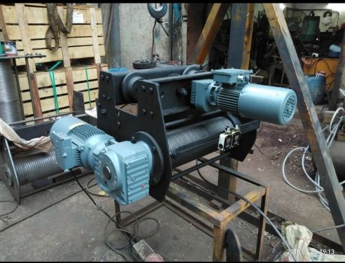 Meet Enterprise Semi Automatic Lifting Wire Rope Hoist