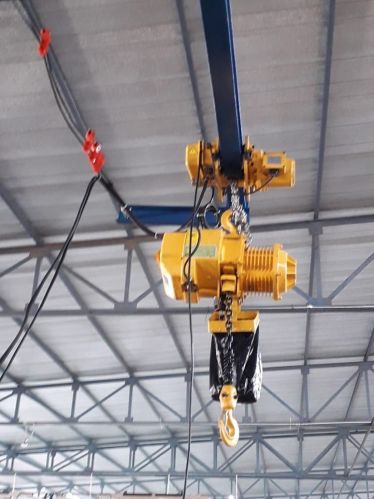 Semi Automatic Safety Chain Hoist, Voltage : 220V