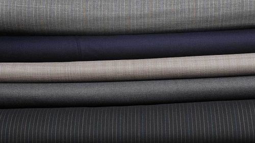Plain Cotton Suiting Fabric, Color : Multicolor for Textile Industry