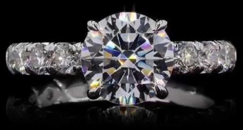 Beautiful 2.5ct Women Diamond Ring