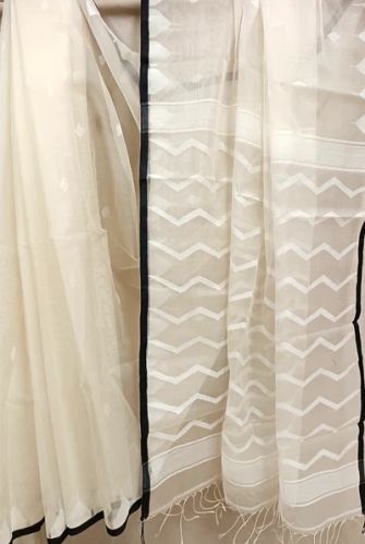 Off-white Handloom Muslin Silk Jamdani Saree