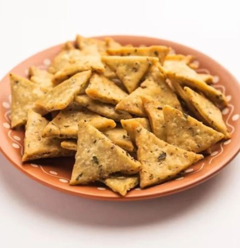 Tikoni Mathri, Weight : 0.25 Kg