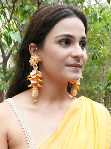 Vaidaan Nirguna Ladies Earcuff L- 13cm, W-2.5, 4cm