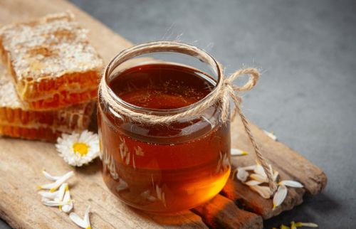 Forest Honey, Color : Orange, Form : Gel, Taste : Sweet