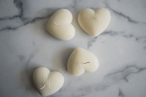 Soya Wax Polished Rotch Heart Candle, Color : Red for Decoration