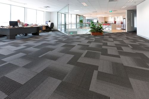 Plain Polyester Commercial Carpet Tile, Color : Multicolor