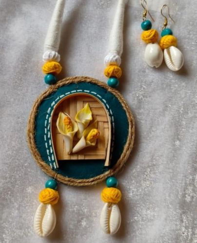 Ladies White Handmade Terracotta Necklace Set