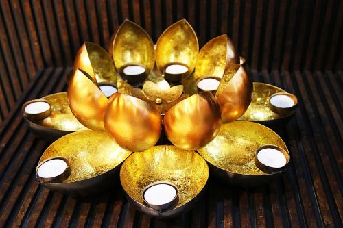 Polished Metal 6 Inch Lotus Shape Tealight Holder, Color : Golden