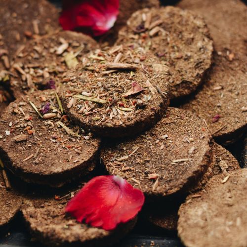 Upla Kanda, Packaging Type : Light Brown