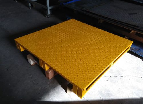Color Coated Heavy Duty Metal Pallet, Color : Yellow for Industrial Use