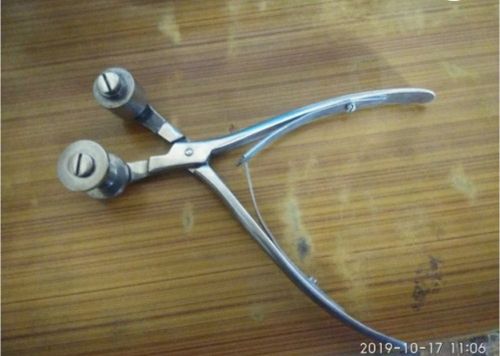 Plain Aluminium Tube Stripper, Color : Silver, Packaging Type : Box