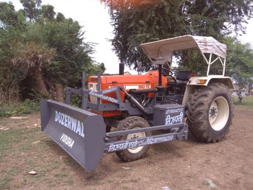 Mild Steel Swaraj Tractor Front End Dozer, Color : Grey